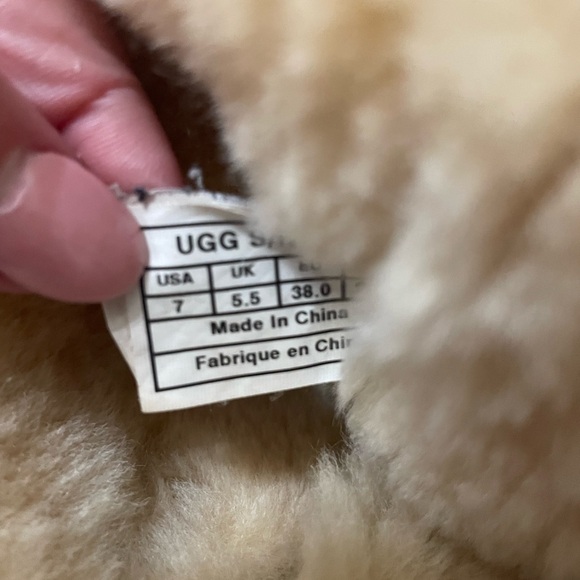 rarely worn uggs - Picture 5 of 6